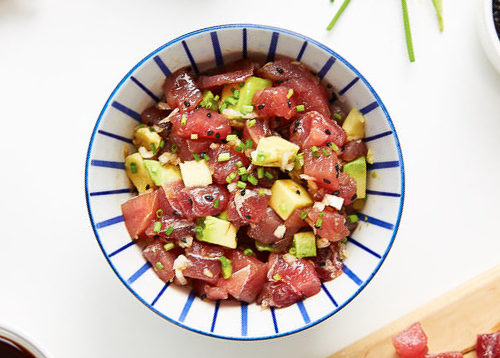 Tuna Poke Bowl Recipe – Mess in the Kitchen
